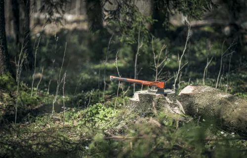 Husqvarna Fejsze 2400g 70cm