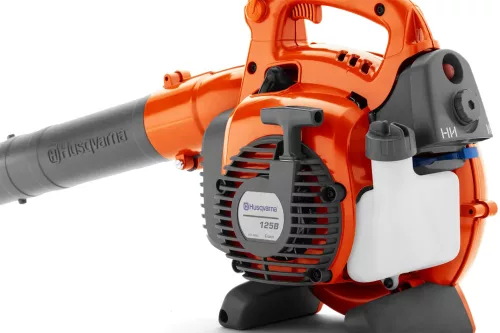 Husqvarna 125B benzinmotoros lombfúvó