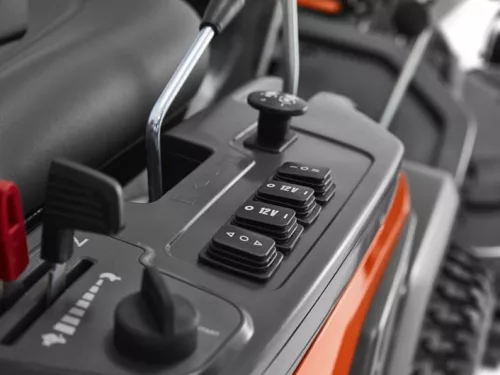 Husqvarna R 420TsX AWD rider "vágóasztal nélkül"