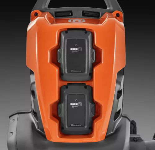 Husqvarna 340iBT akkumulátoros lombfúvó "akkumulátor nélkül"