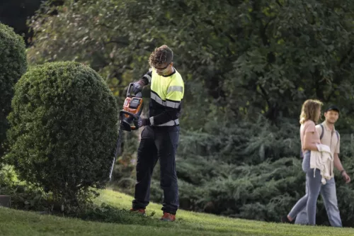 Husqvarna 522iHD60 akkumulátoros sövénynyíró "akkumulátor nélkül"
