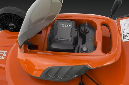 Husqvarna LC 142iS akkumulátoros fűnyíró KIT "töltő + akkumulátor"