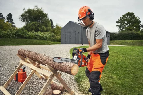 Husqvarna 450 E-széria Mark II 15" benzinmotoros láncfűrész