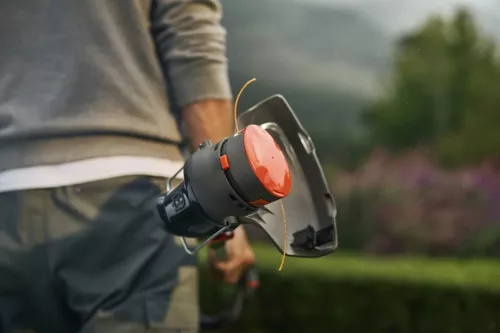 Husqvarna Aspire™ T28-P4A KIT akkumulátoros szegélynyíró "töltő + 2,5Ah akkumulátor"