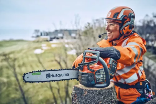 Husqvarna T542i XP 14" akkumulátoros láncfűrész "akkumulátor nélkül"