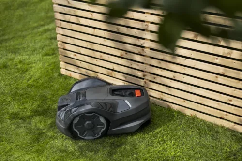 Husqvarna Automower® 310E NERA vezeték nélküli robotfűnyíró KIT