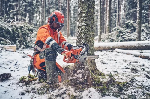 Husqvarna 560 XP Mark II  15" benzinmotoros láncfűrész