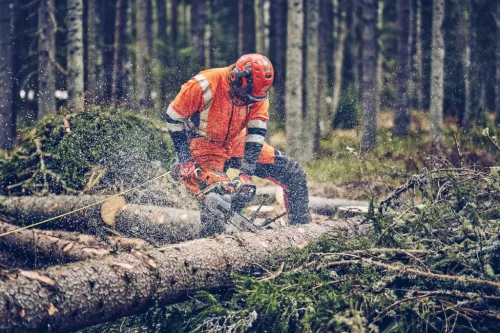 Husqvarna 560 XP Mark II  15" benzinmotoros láncfűrész