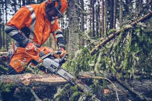 Husqvarna 562 XP Mark II  18" benzinmotoros láncfűrész