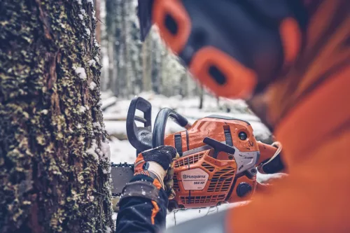 Husqvarna 562 XP Mark II  18" benzinmotoros láncfűrész