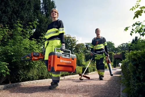 Husqvarna 40-C1000X4 négypályás ipari gyorstöltő állomás