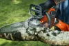 Husqvarna 215i akkumulátoros láncfűrész "akkumulátor és töltő nélkül"
