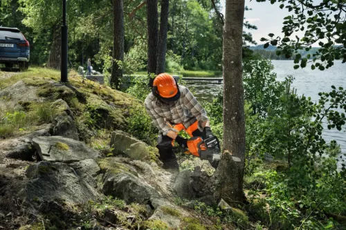 Husqvarna 242i akkumulátoros láncfűrész "akkumulátor nélkül"