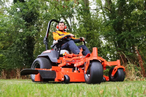ARIENS ZENITH 52 Zero-Turn fűnyíró
